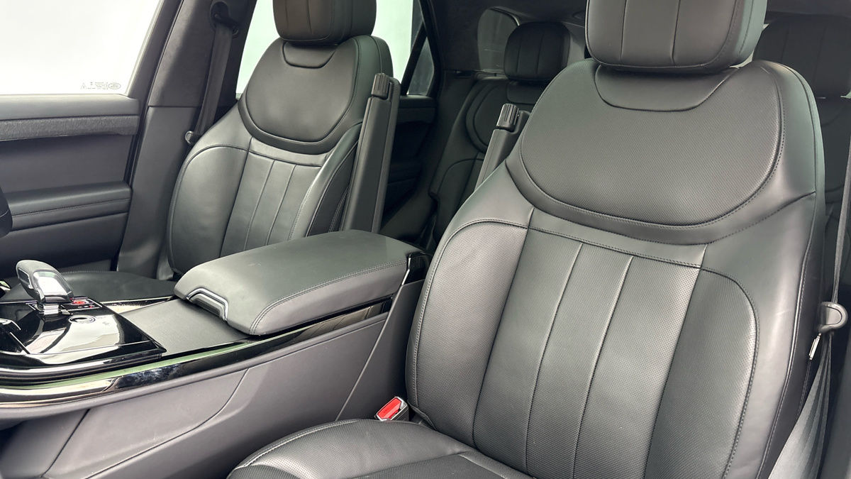 Land Rover Range Rover Sport Image 7