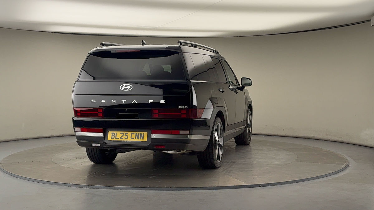 More views of Hyundai Santa Fe