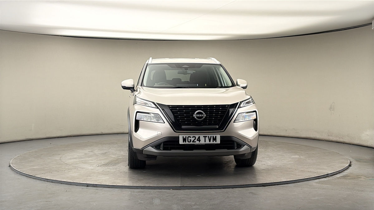 More views of Nissan X-Trail