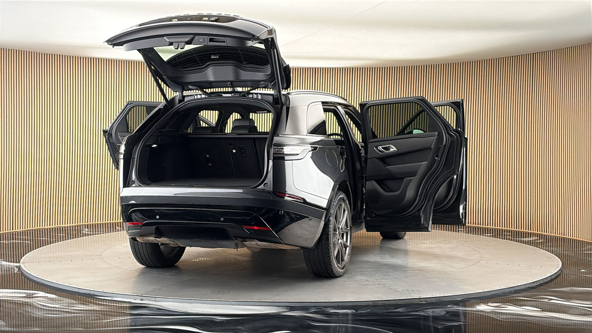 More views of Land Rover Range Rover Velar