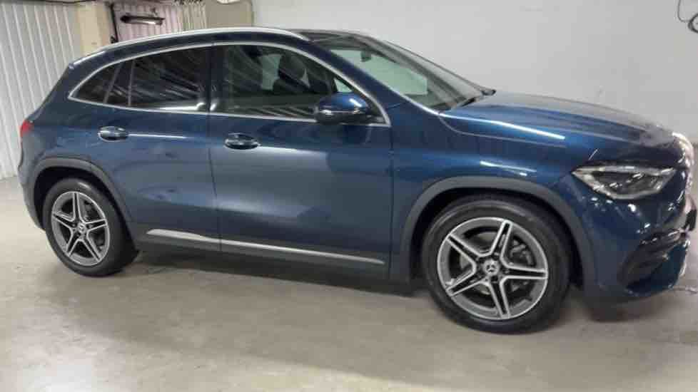 More views of Mercedes-Benz GLA