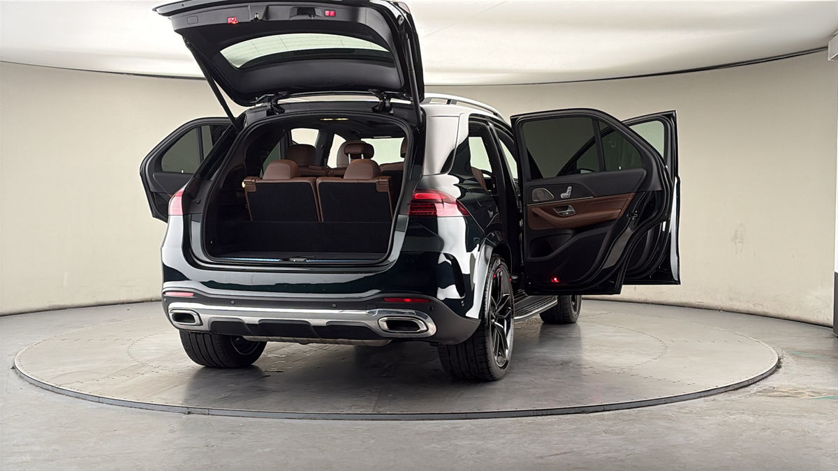 More views of Mercedes-Benz GLE