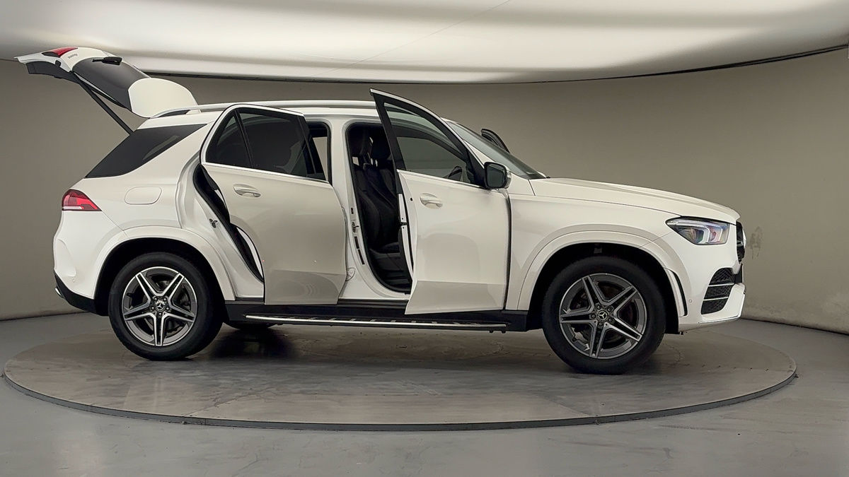 More views of Mercedes-Benz GLE