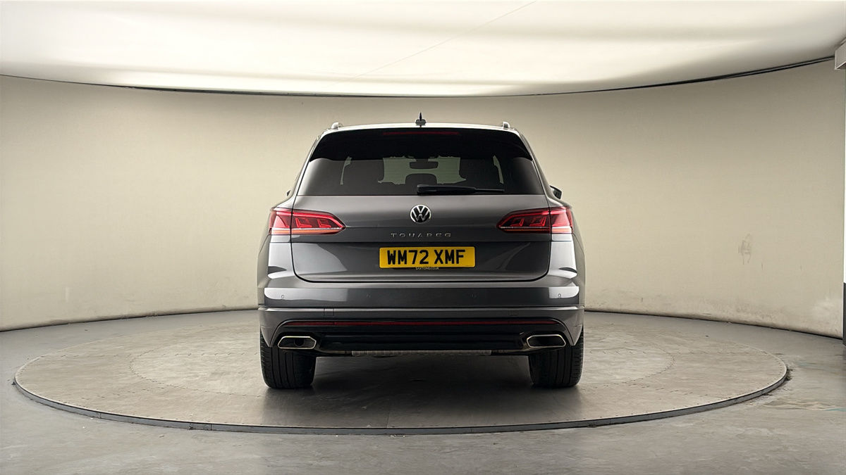 Volkswagen Touareg Image 4