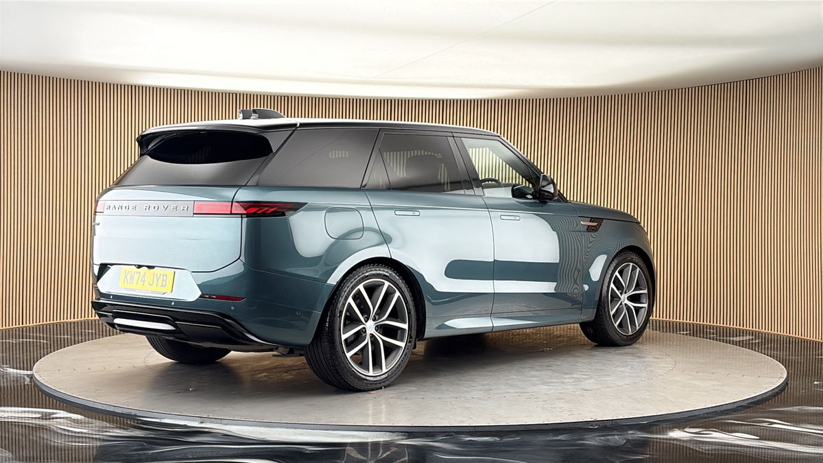 Land Rover Range Rover Sport Image 21