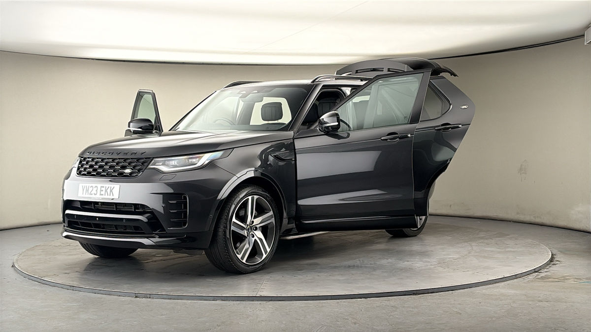 More views of Land Rover Discovery