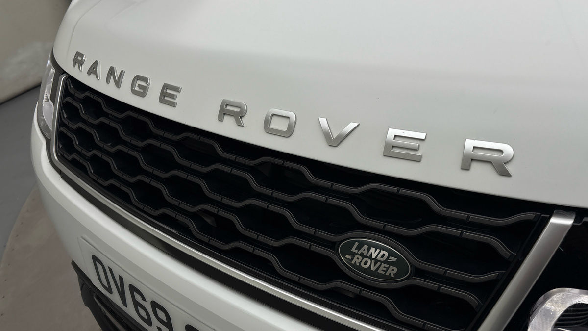 Land Rover Range Rover Sport Image 24