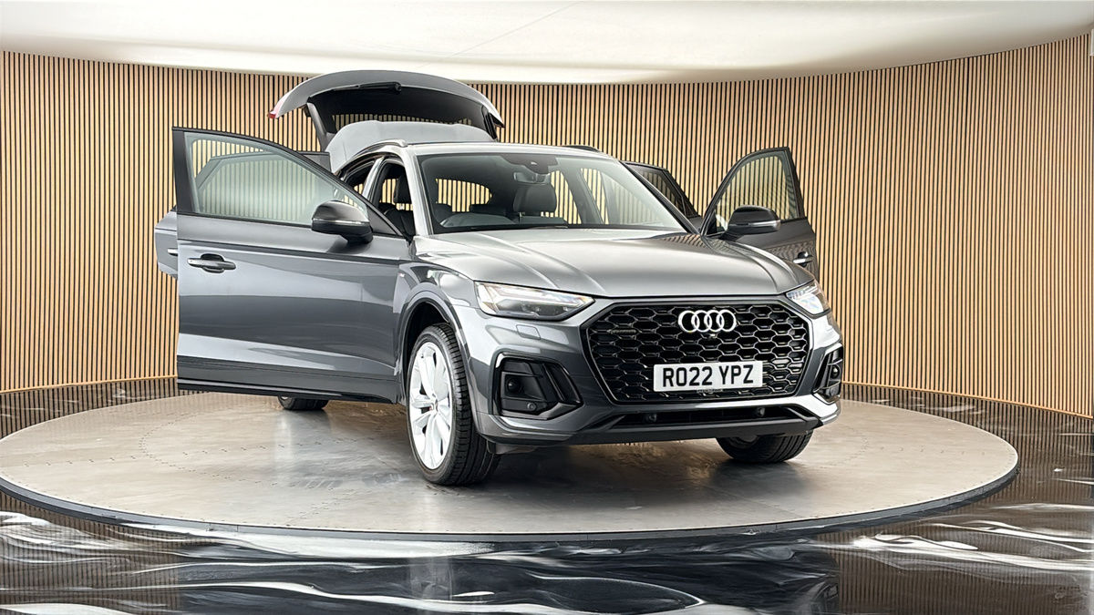 More views of Audi Q5