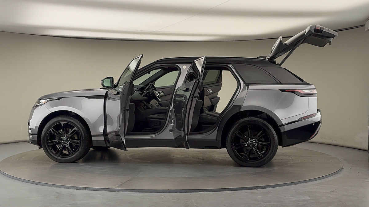 More views of Land Rover Range Rover Velar