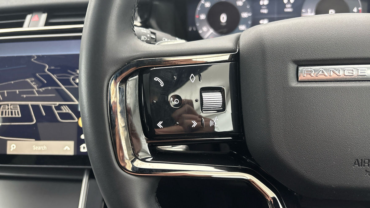 Land Rover Range Rover Velar Image 13