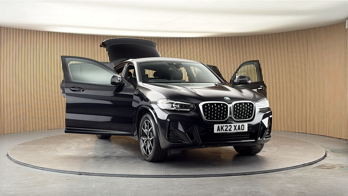 More views of BMW X4
