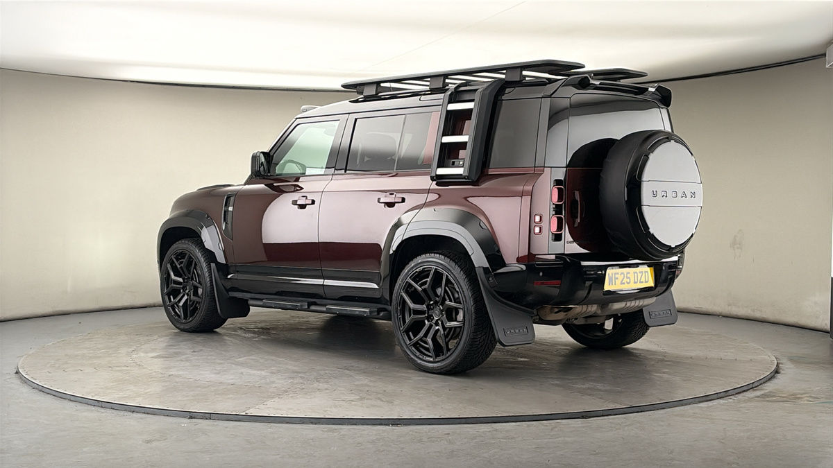 More views of Land Rover Defender 110