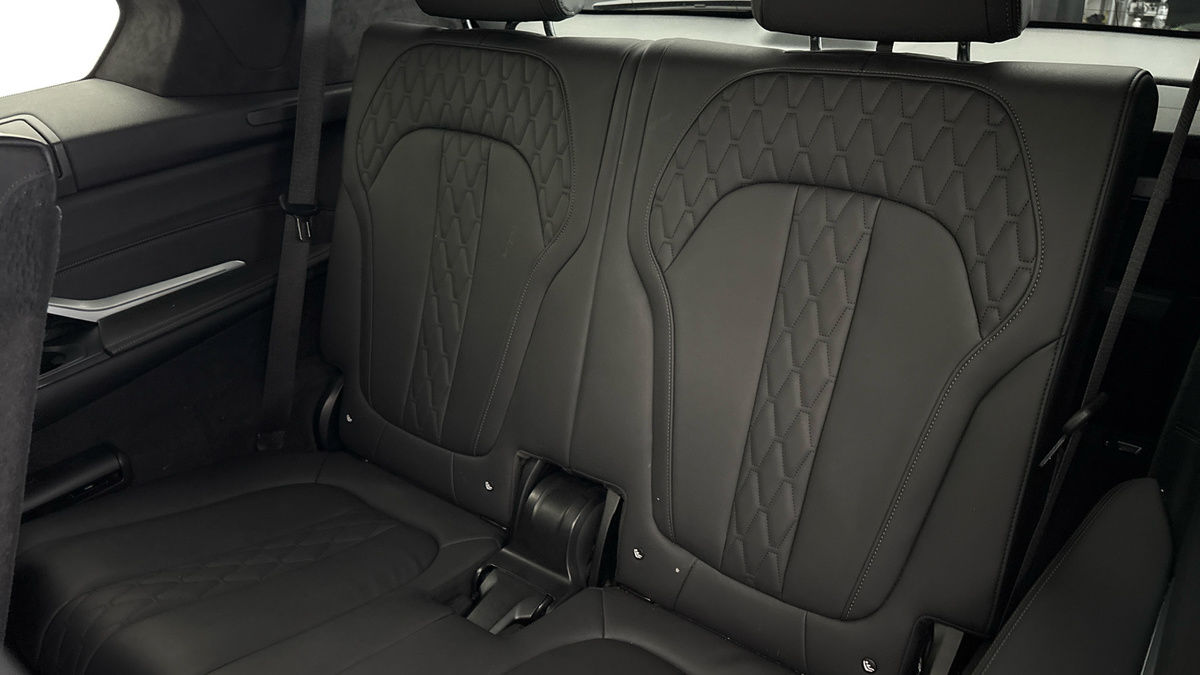 BMW X7 Image 40