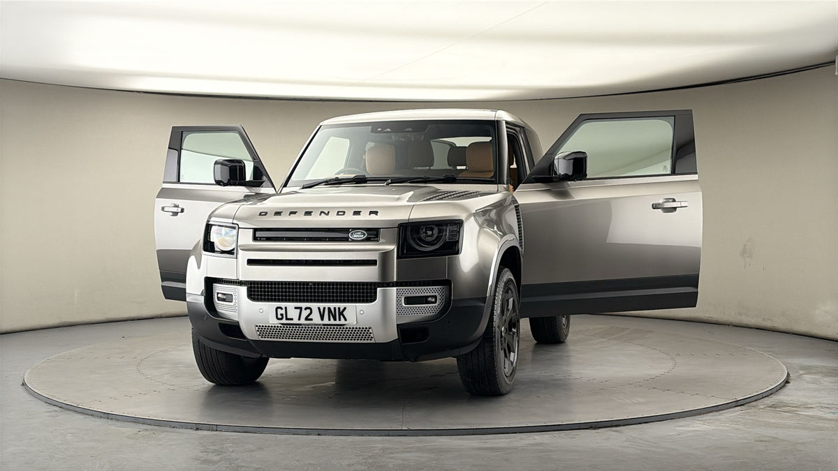 More views of Land Rover Defender 90