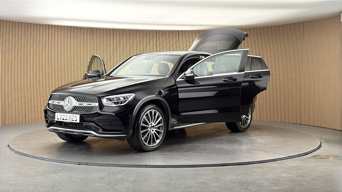 More views of Mercedes-Benz GLC