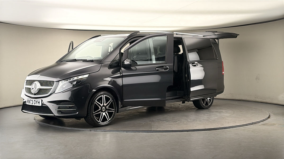 Mercedes-Benz V Class Image 22