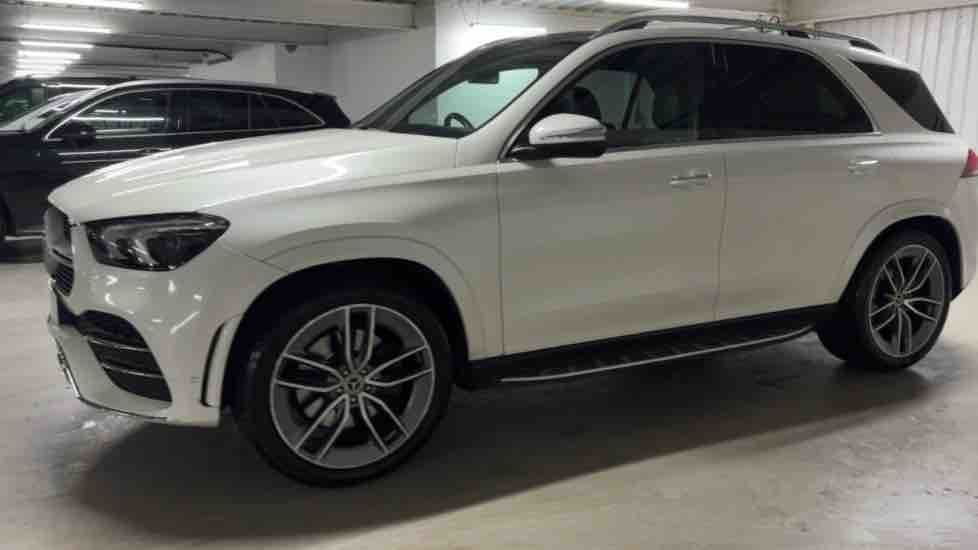 More views of Mercedes-Benz GLE