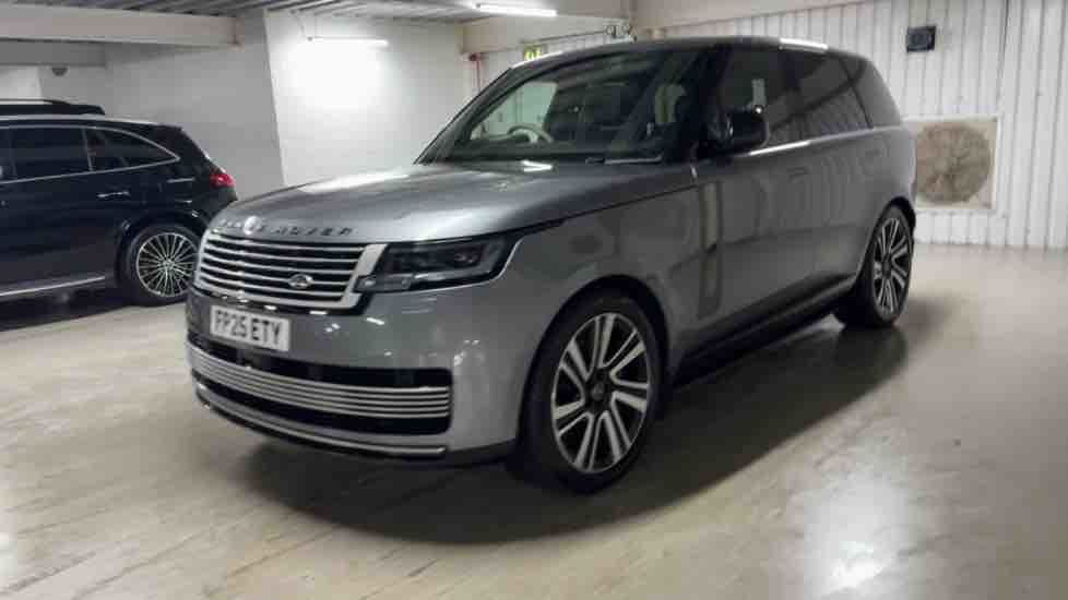 More views of Land Rover Range Rover