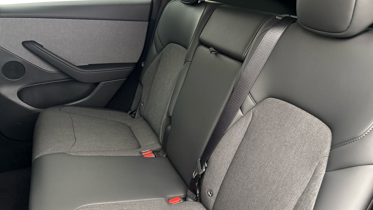 Tesla Model Y Image 8