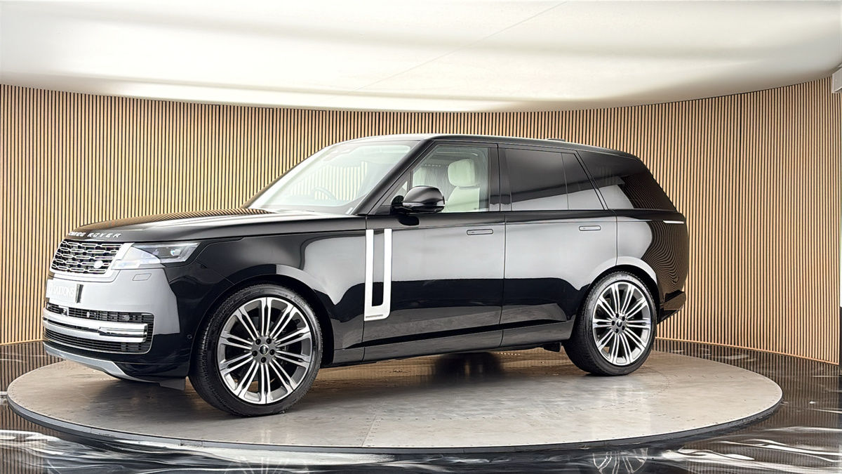 More views of Land Rover Range Rover