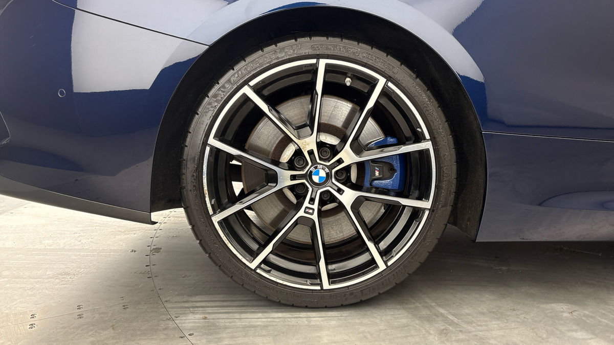 BMW 8 Series Image 10