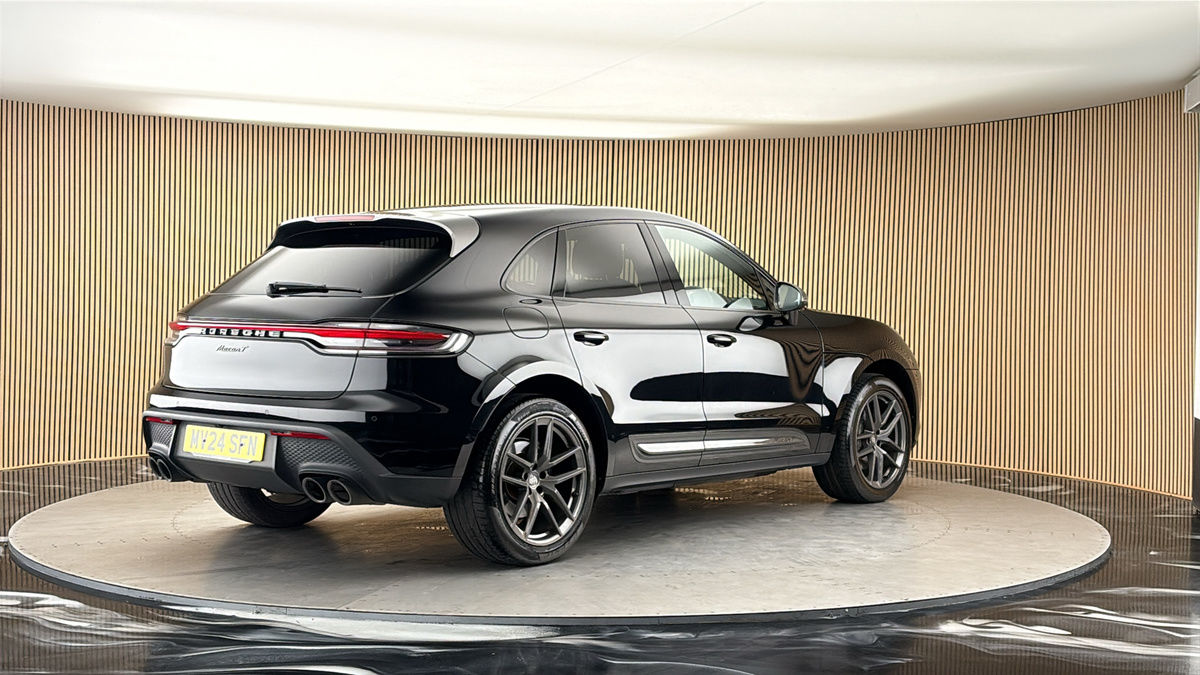 Porsche Macan Image 21