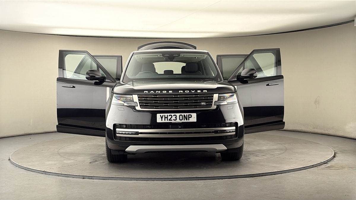 More views of Land Rover Range Rover