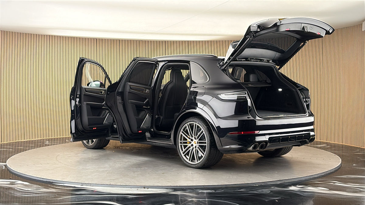 More views of Porsche Cayenne