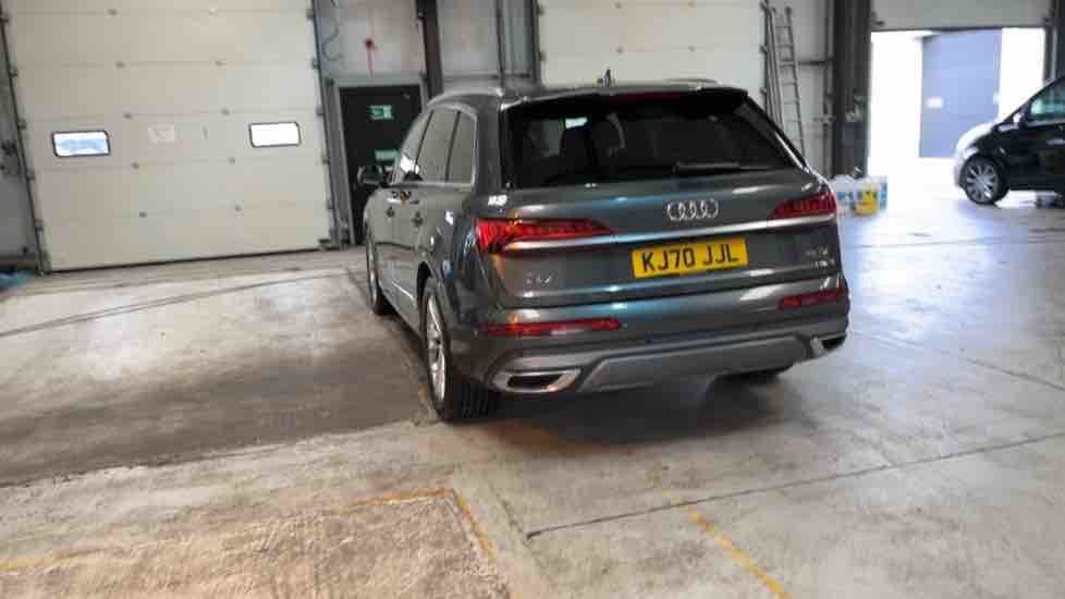 More views of Audi Q7
