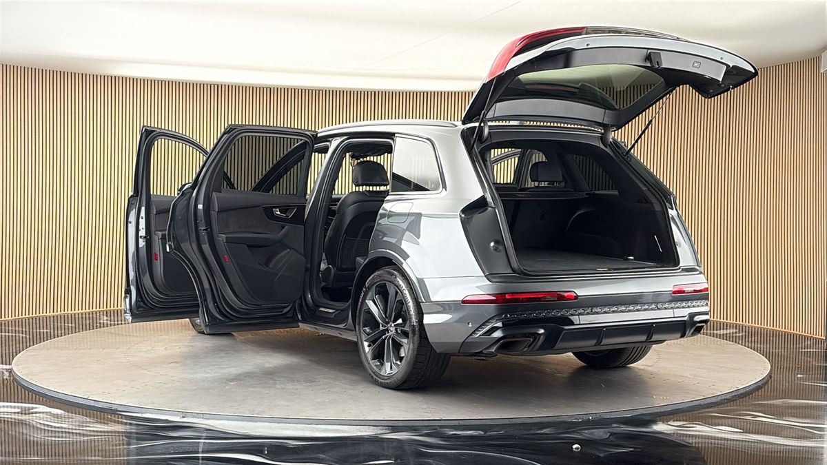 Audi Q7 Image 23