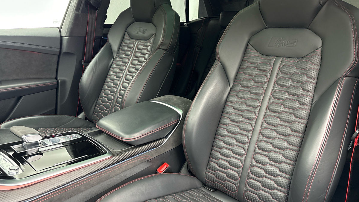 Audi RSQ8 Image 19