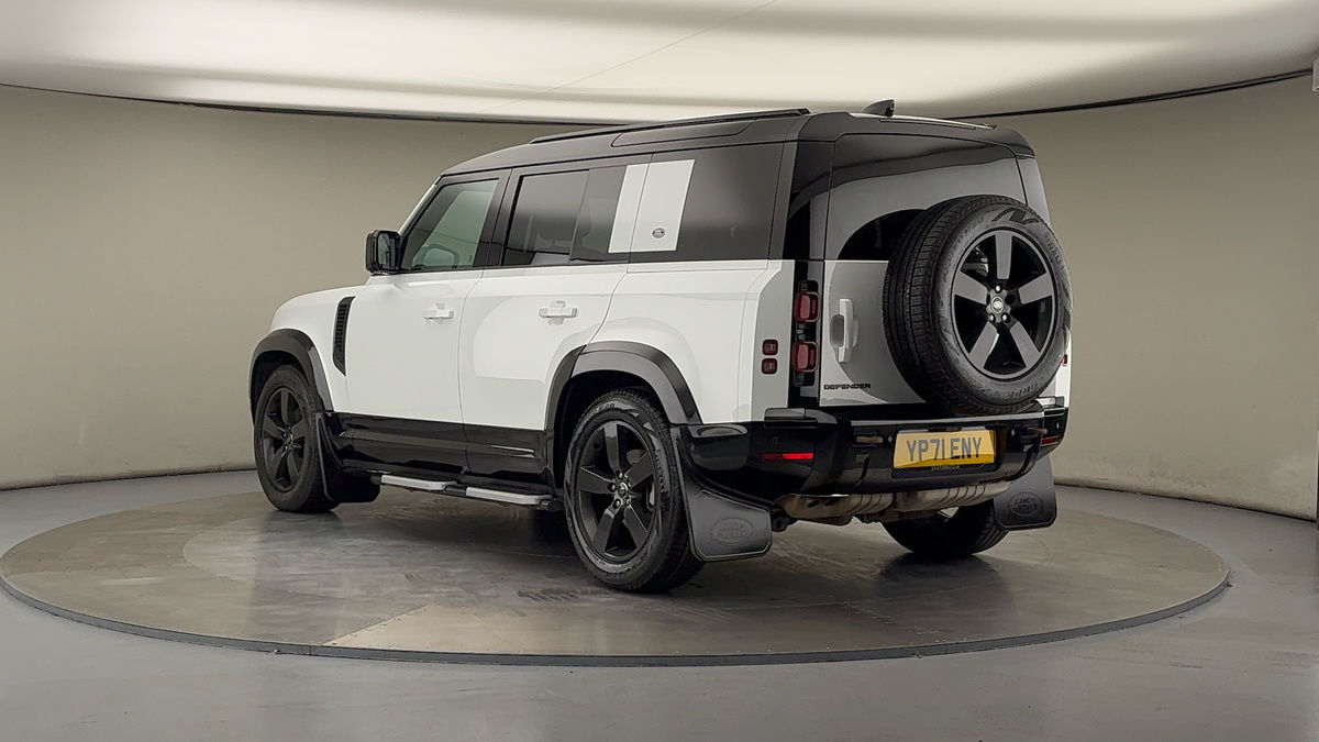 Land Rover Defender 110 Image 2