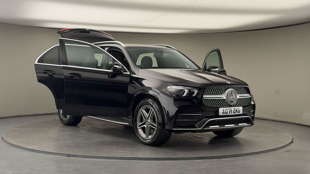 More views of Mercedes-Benz GLE