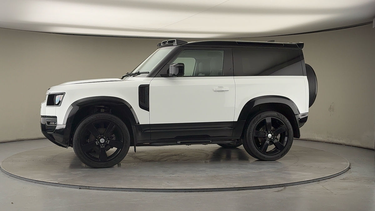 More views of Land Rover Defender 90