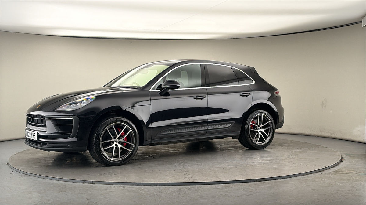 More views of Porsche Macan