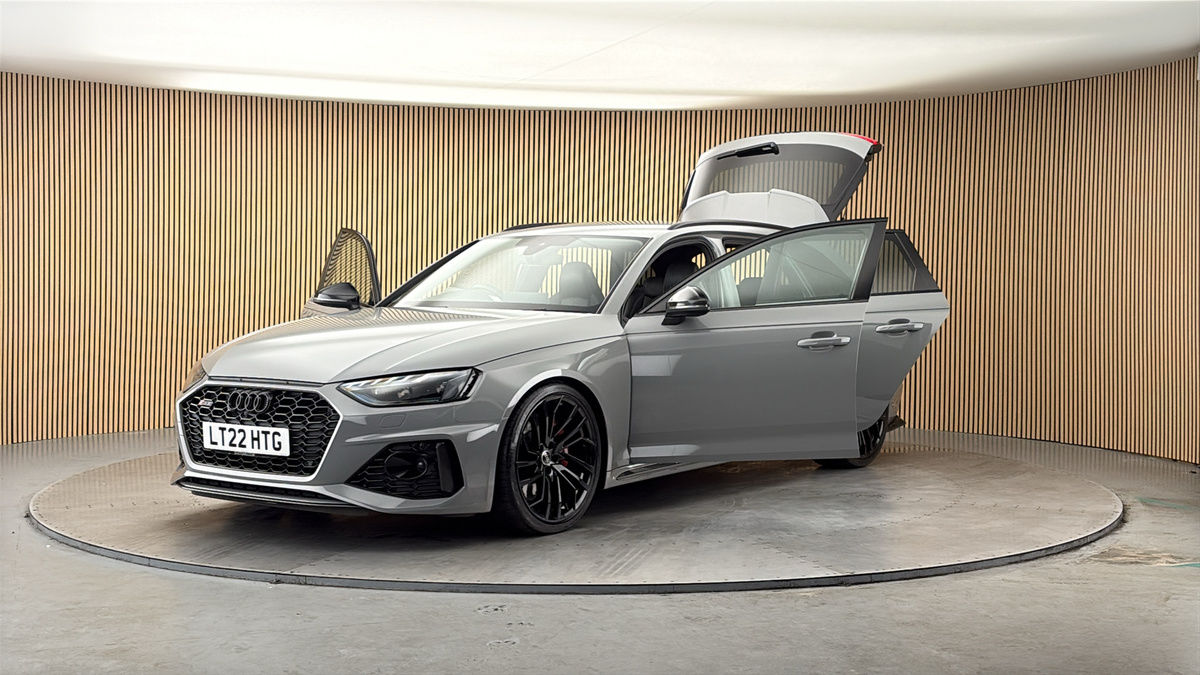 More views of Audi RS4 Avant