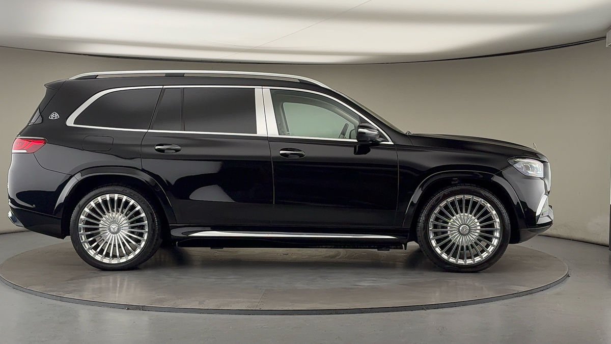 Mercedes-Benz Maybach GLS Image 16