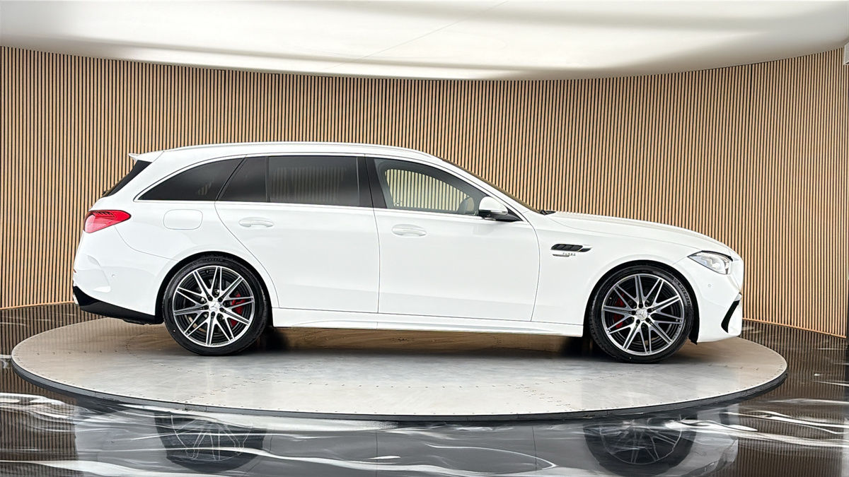 Mercedes-Benz C Class Image 16