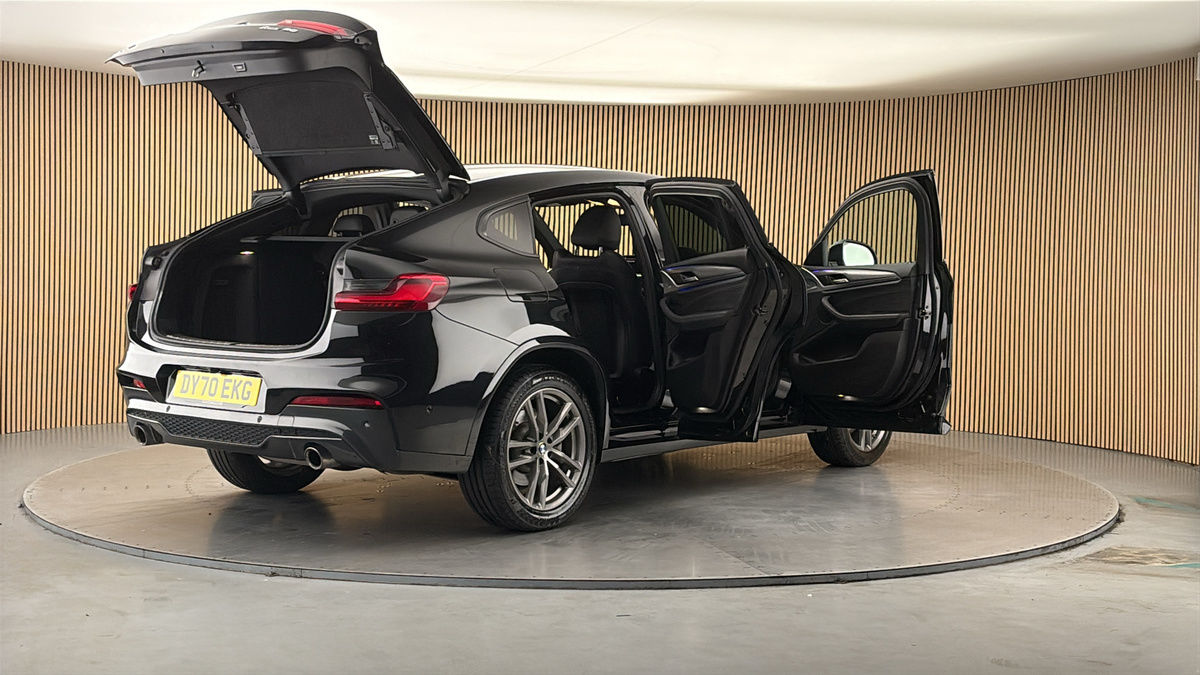 More views of BMW X4