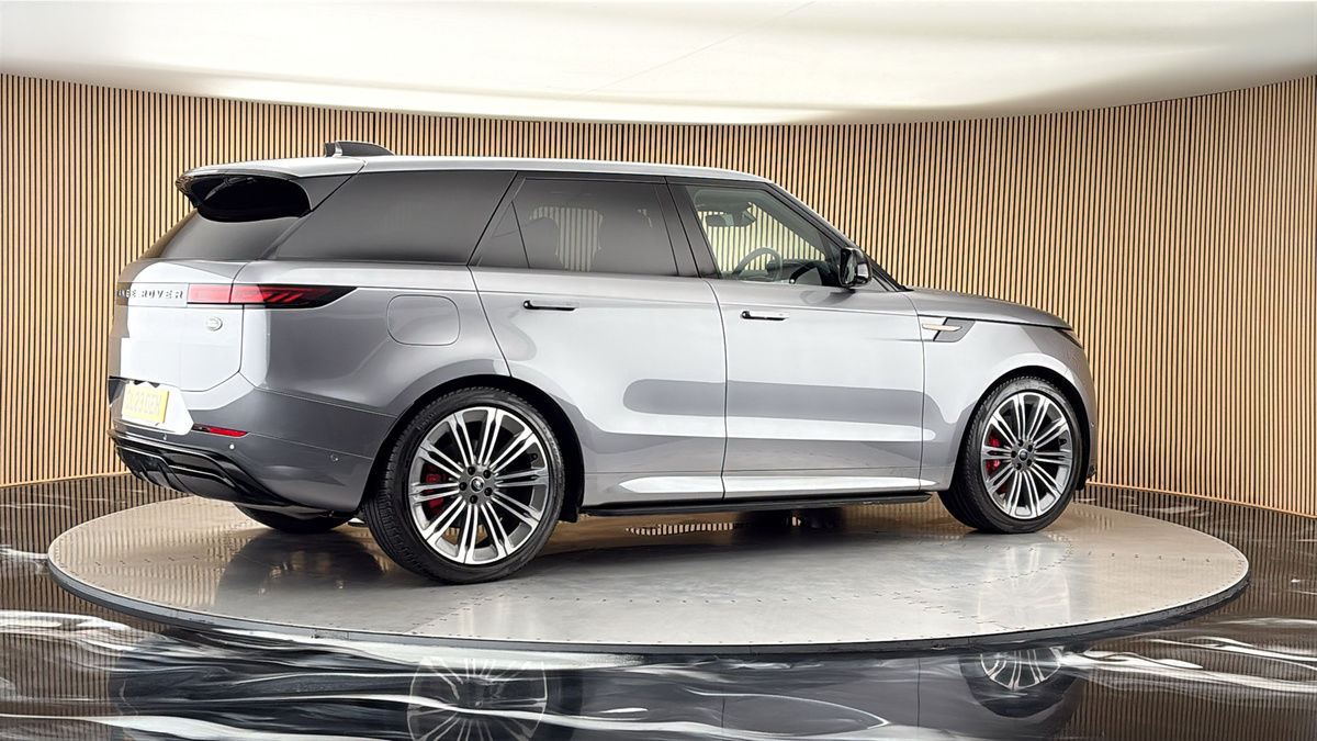 More views of Land Rover Range Rover Sport