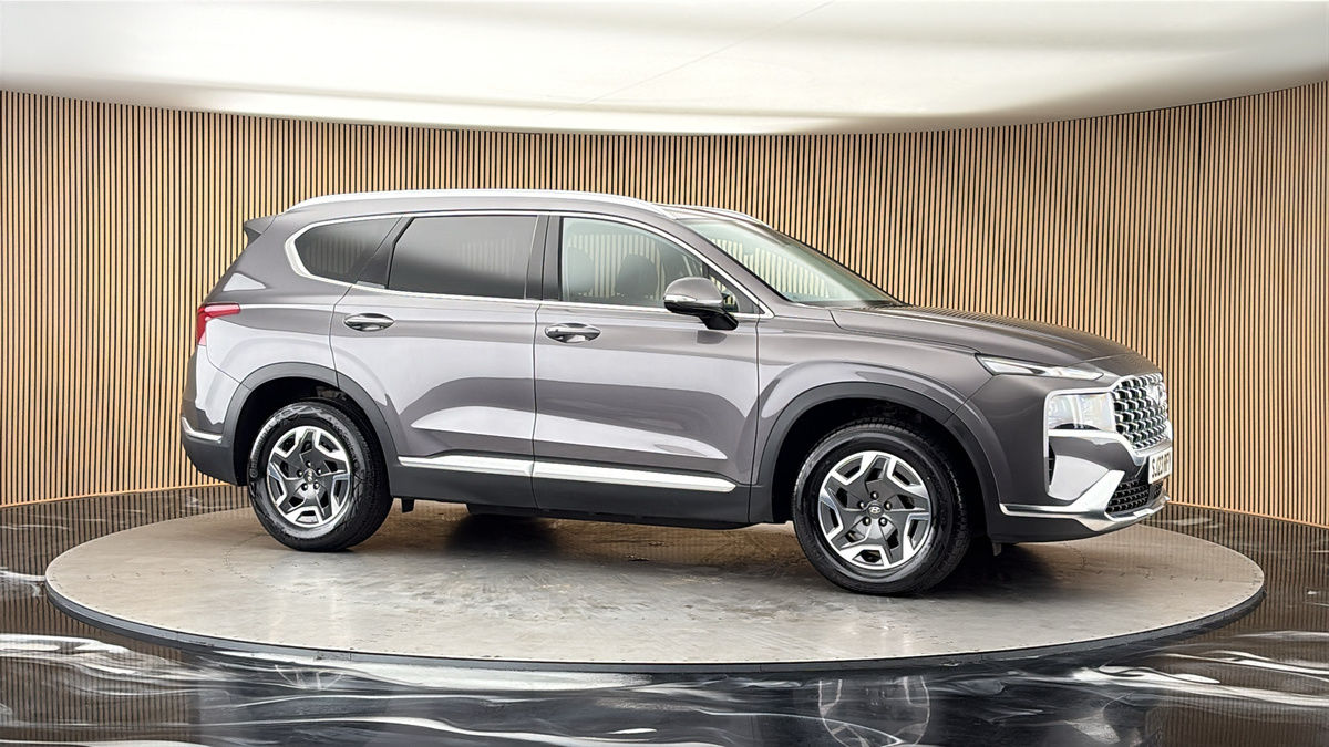 More views of Hyundai Santa Fe