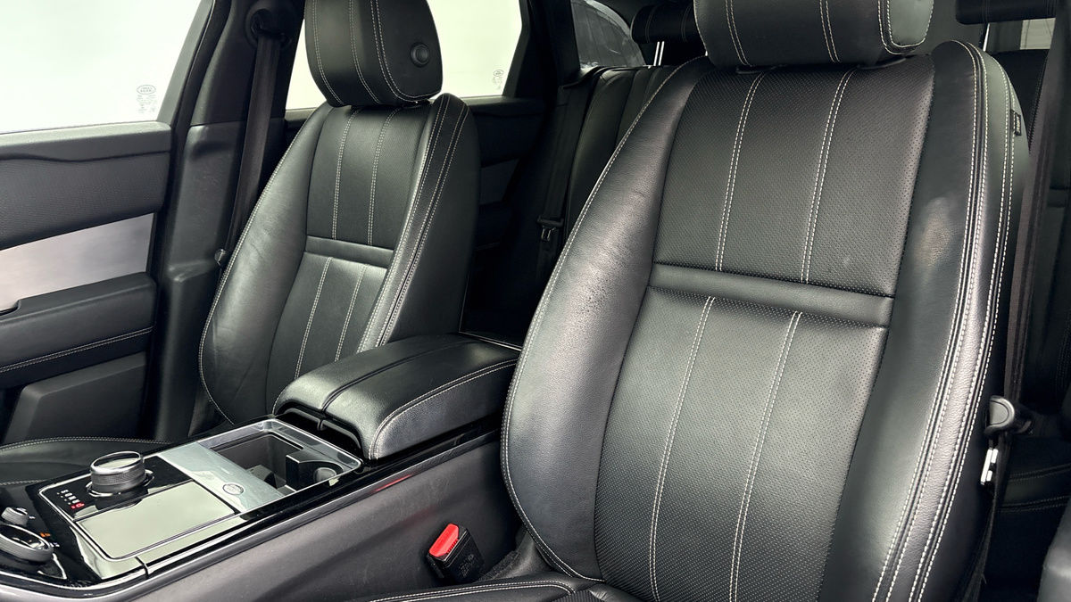 Land Rover Range Rover Velar Image 7