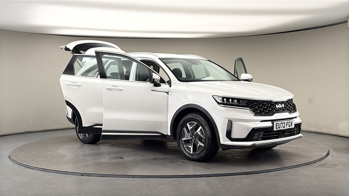 More views of Kia Sorento