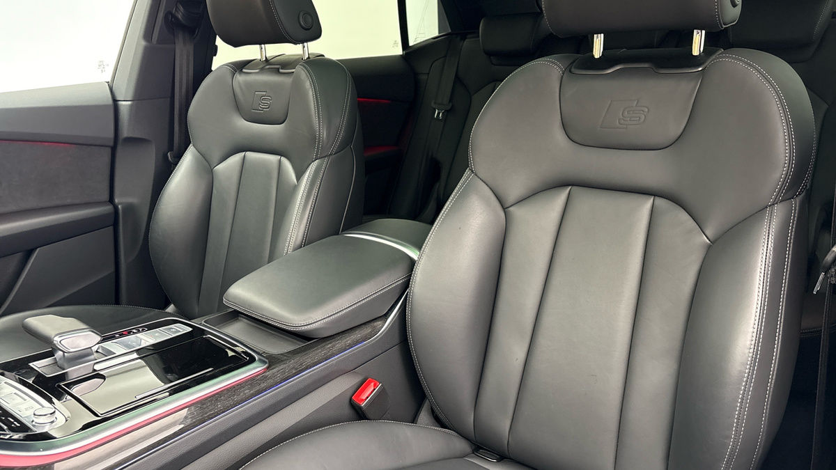 Audi Q8 Image 7