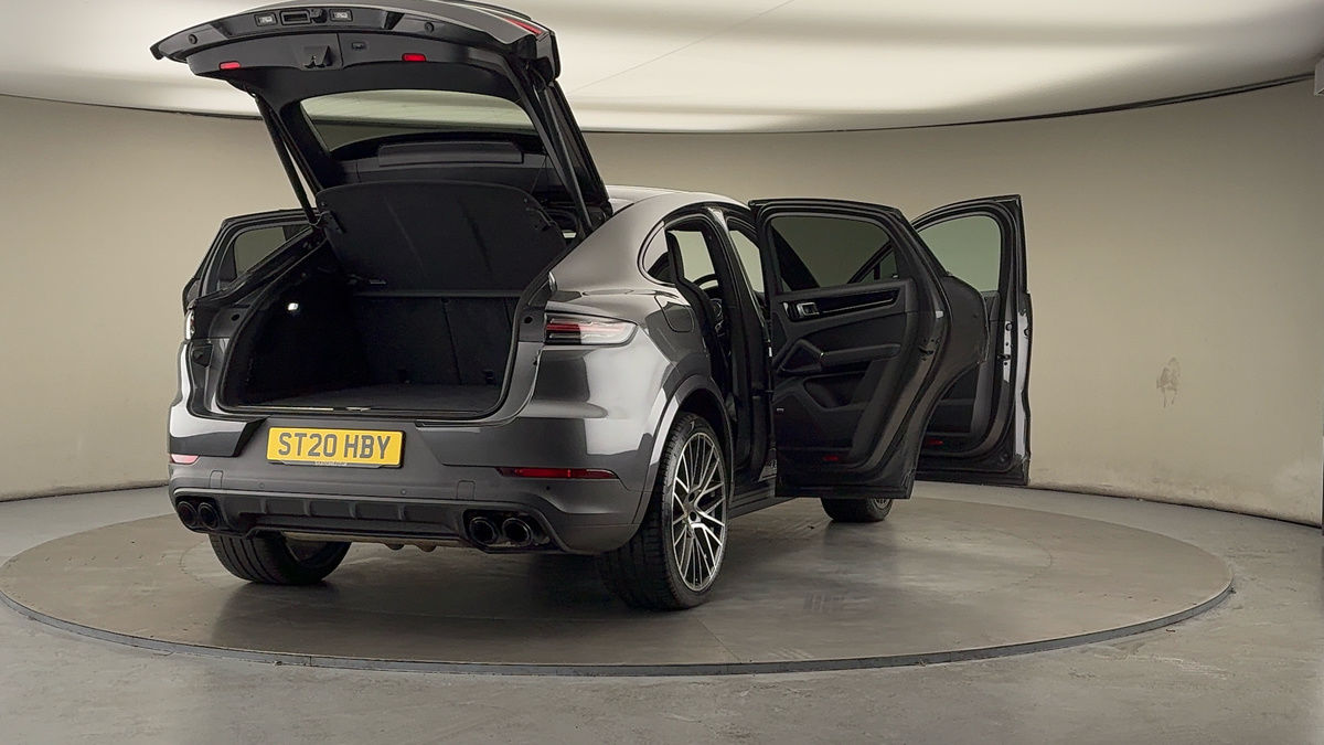 More views of Porsche Cayenne