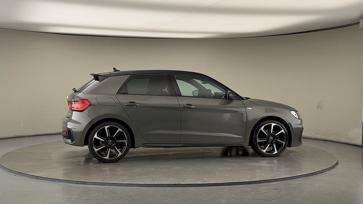 More views of Audi A1