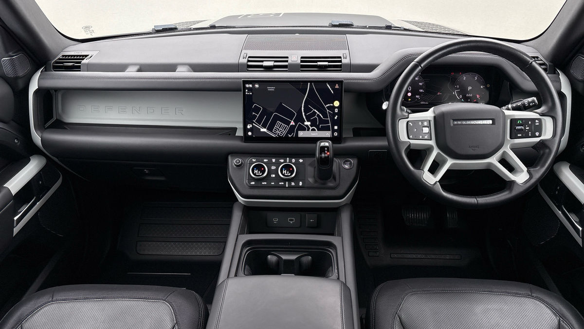 Land Rover Defender 90 Image 12
