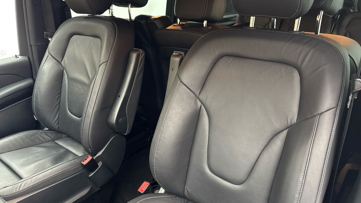 Mercedes-Benz V Class Image 7