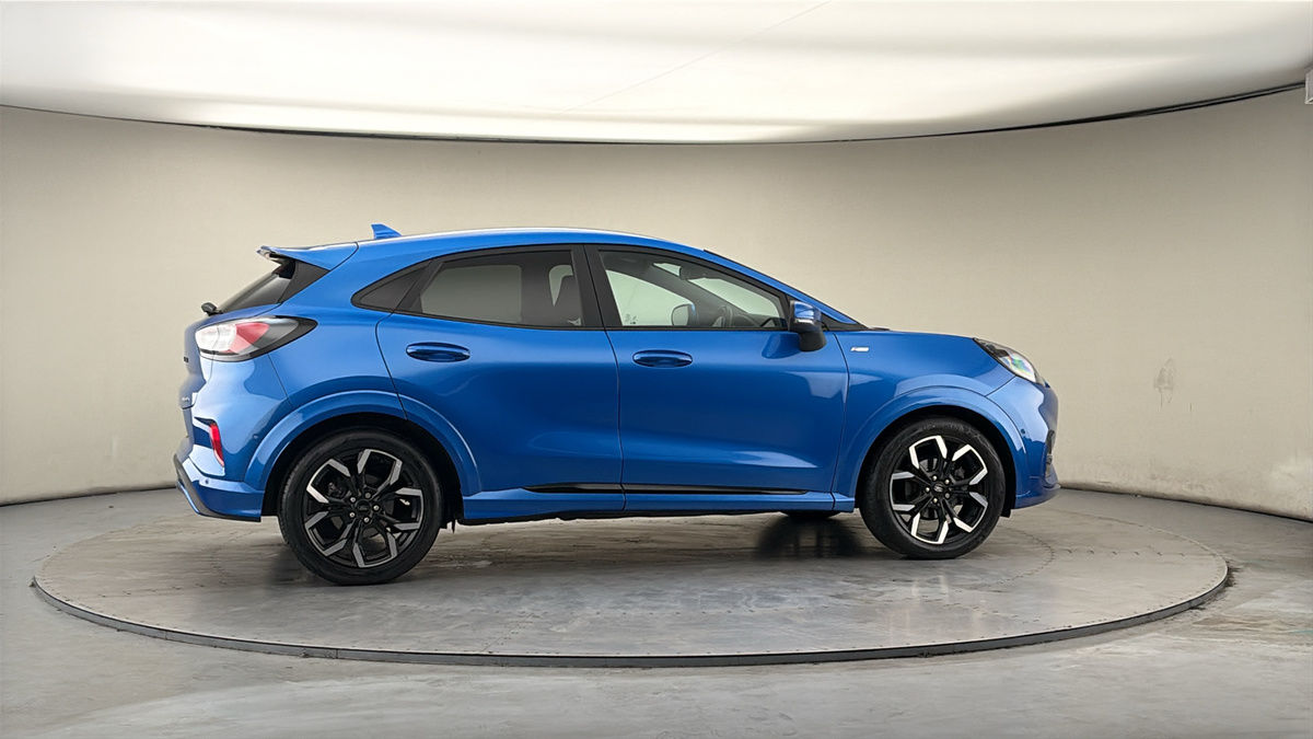 More views of Ford Puma