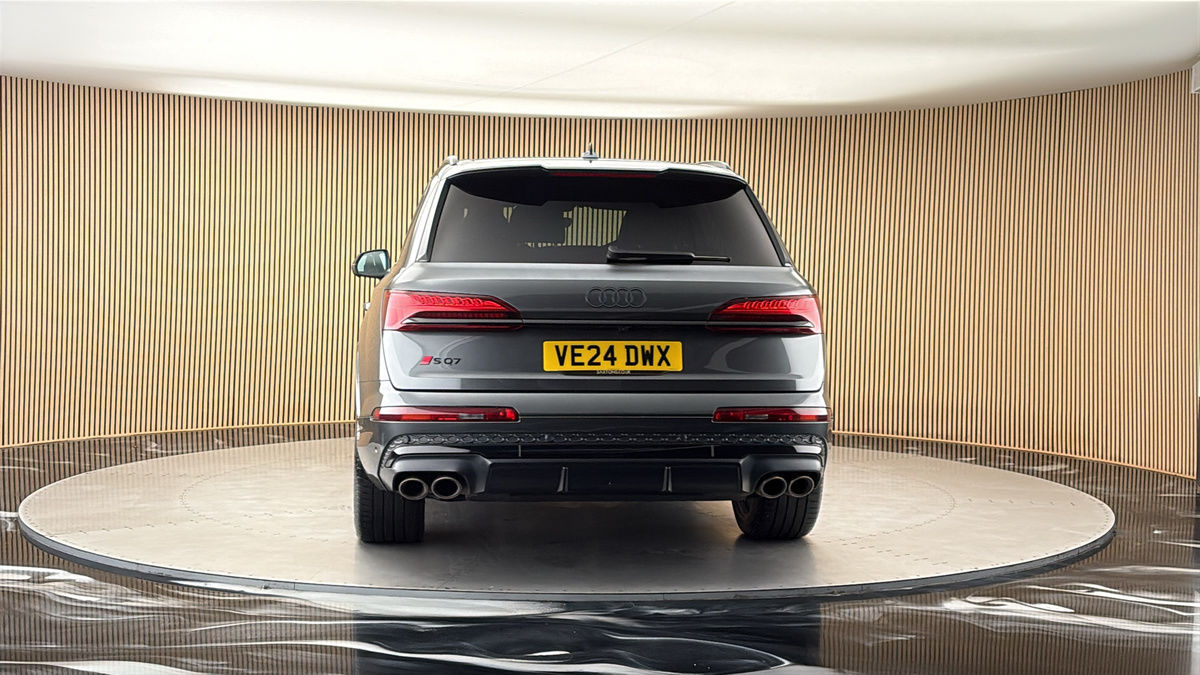 More views of Audi SQ7